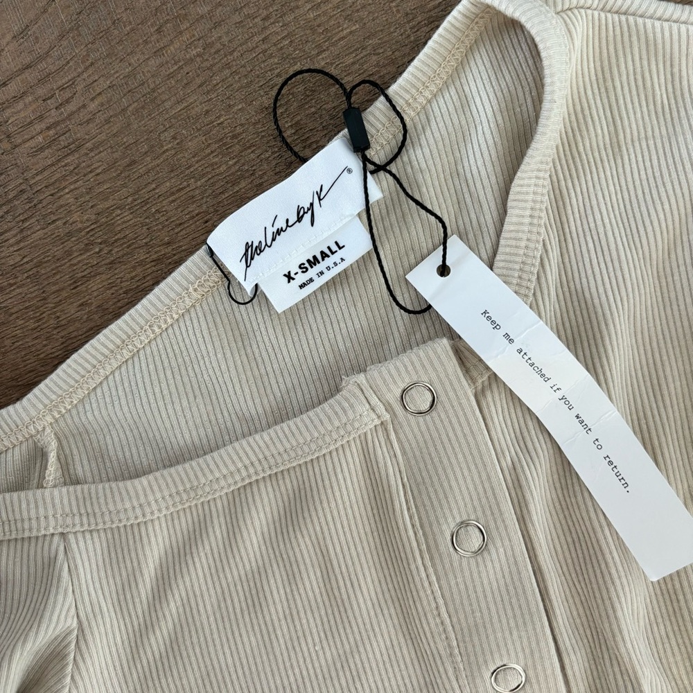 the line by k rori new nwt beige button down ribbed dress off shoulder - Picture 5 of 7